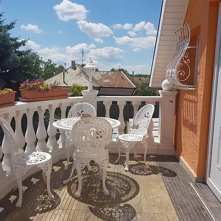Villa Apartment *