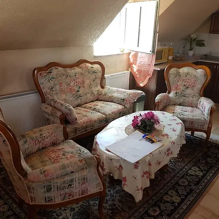 Villa Apartment * Ruban